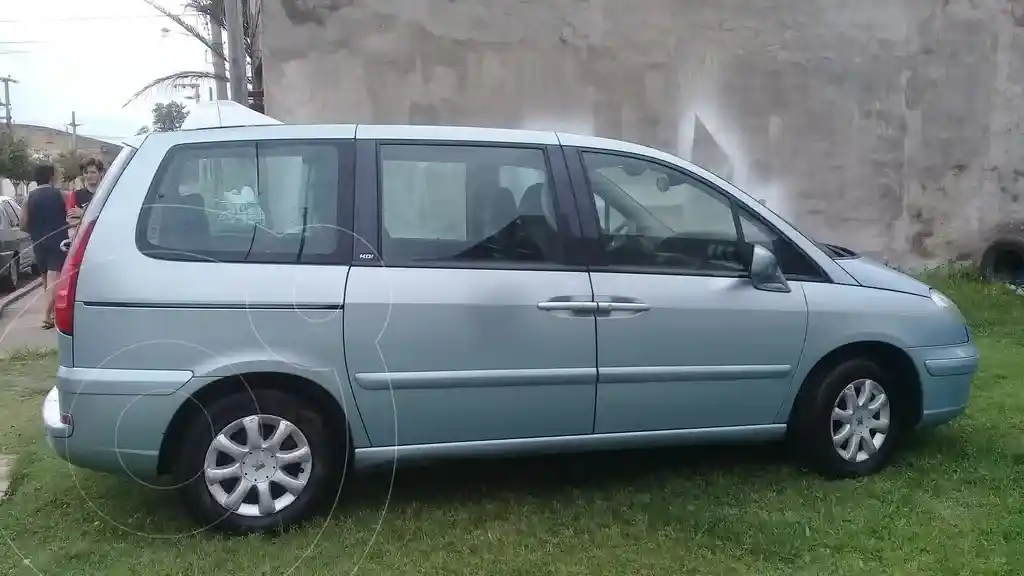 Peugeot 807 St 2.0 Hdi 7 Asientos  2004 - foto 2