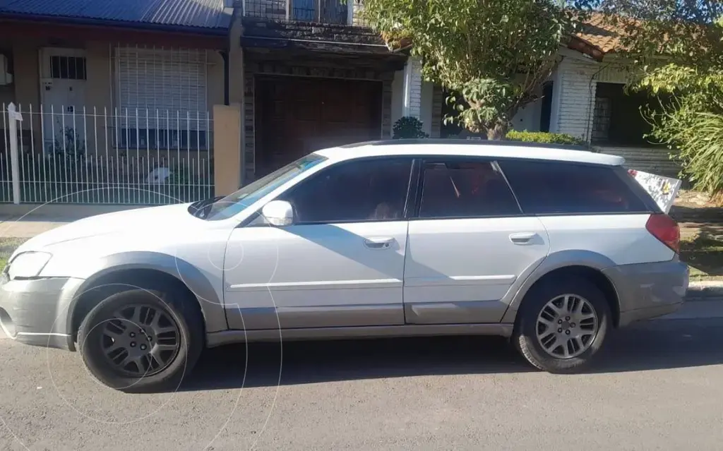 Subaru Outback 2.5 Us (2457 Cc) 2004 - foto 2