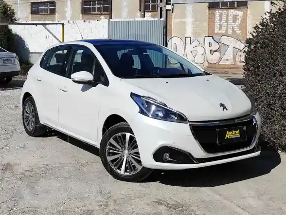 Peugeot 208 Allure 1.6  2019 - foto 2
