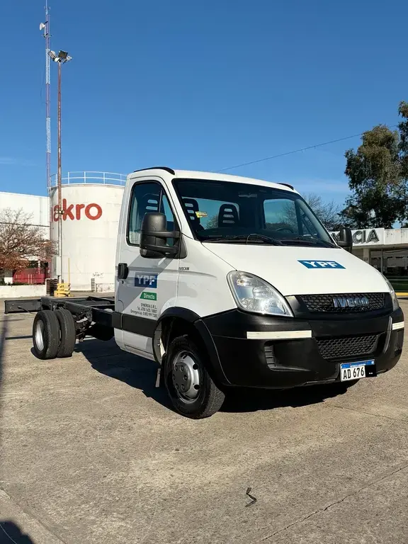 Iveco Daily Chasis Chasis Cabina Simple 70C16 Truck (2998 Cc) 2019 - foto 2