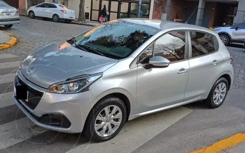 Peugeot 208 Active 1.6  2019 - foto 3