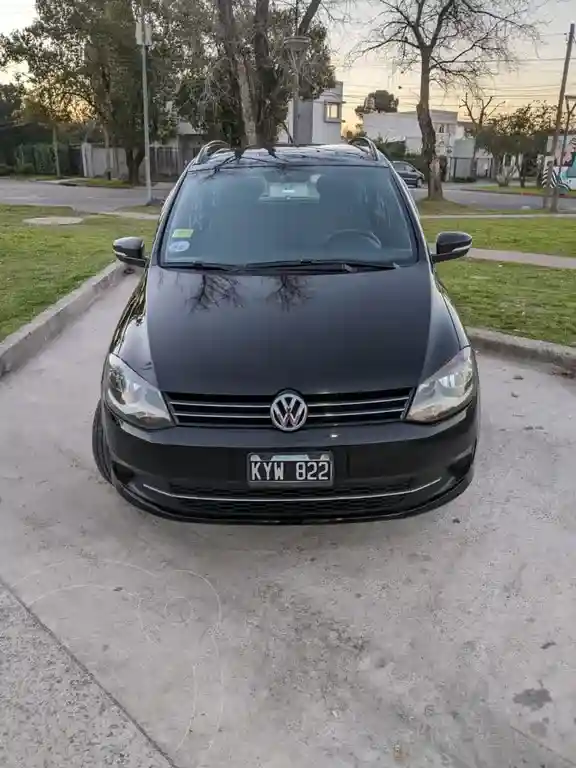 Volkswagen Suran 1.6 Trendline  2012 - foto 2