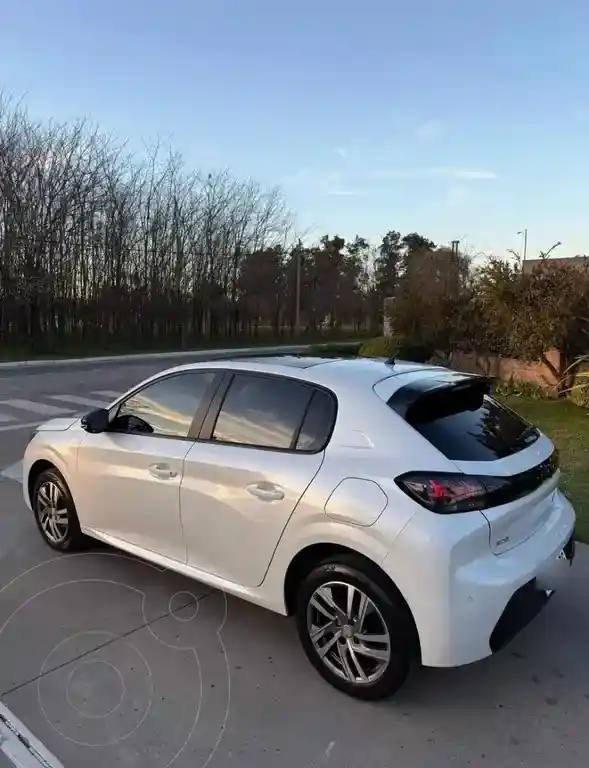 Peugeot 208 Feline 1.6 Tiptronic  2022 - foto 3