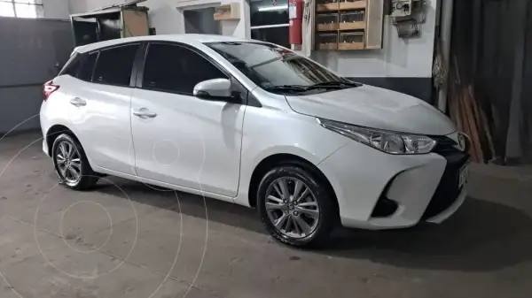 Toyota Yaris 2025 - foto 1