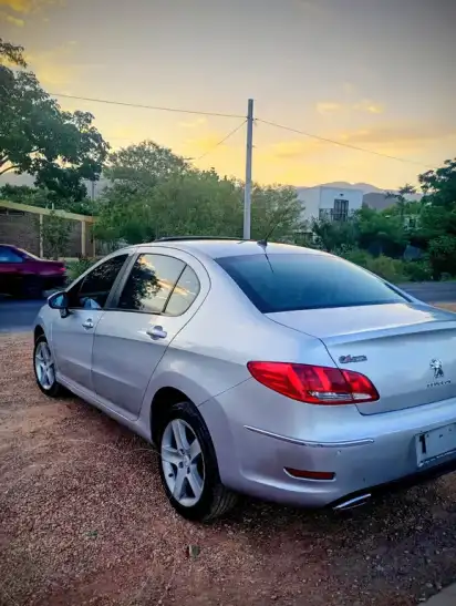 Peugeot 408 Allure Nav  2015 - foto 4