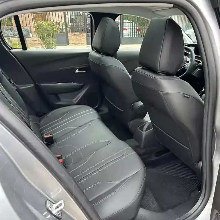 Peugeot 208 Feline 1.6 Tiptronic  2022 - foto 3
