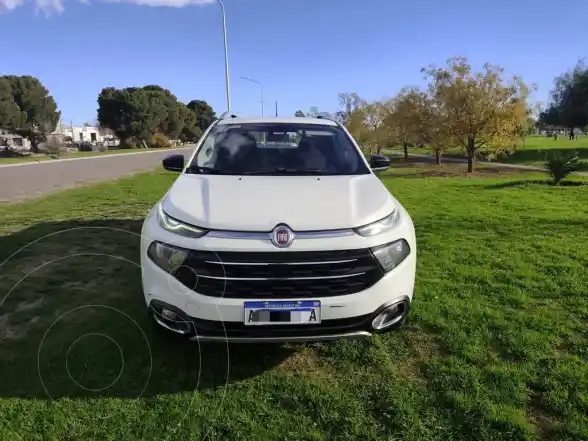Fiat Toro 2.0 Volcano 4X4 Cd Diésel Aut  2017 - foto 1