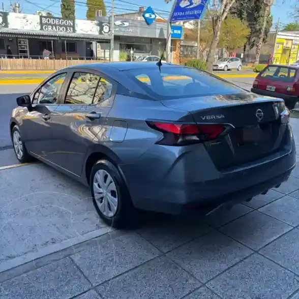 Nissan Versa Sense Aut  2022 - foto 3
