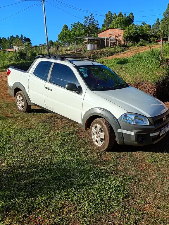 Fiat Strada Working 1.4 Cabina Doble 3 Puertas (1368 Cc) 2018 - foto 2