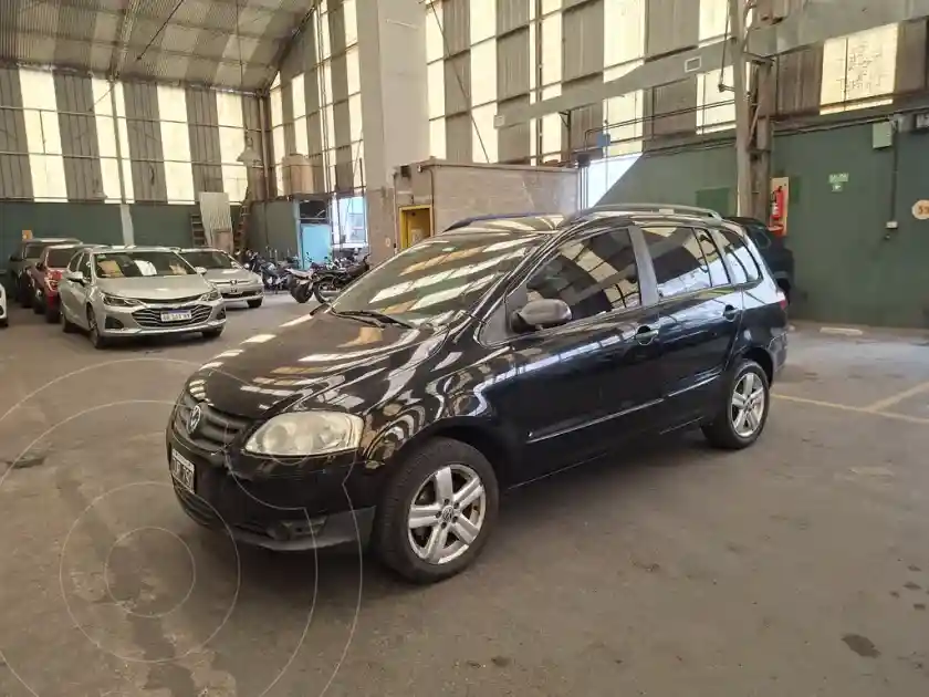 Volkswagen Suran 1.6 Trendline  2010 - foto 1
