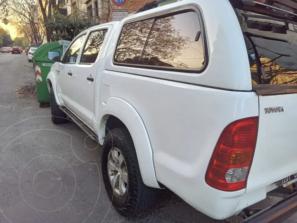 Toyota Hilux 3.0 4X4 Sr Dc (2986 Cc) 2009 - foto 2