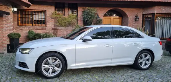 Audi A4 2.0 T Fsi (1984 Cc) 2018 - foto 1