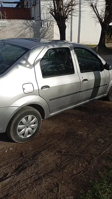 Renault Logan 1.6 Pack I (1598 Cc) 2013 - foto 4