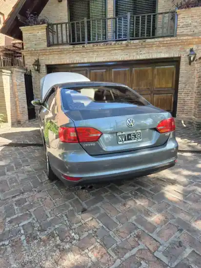 Volkswagen Vento 2.5 Fsi Luxury (170Cv)  2014 - foto 4