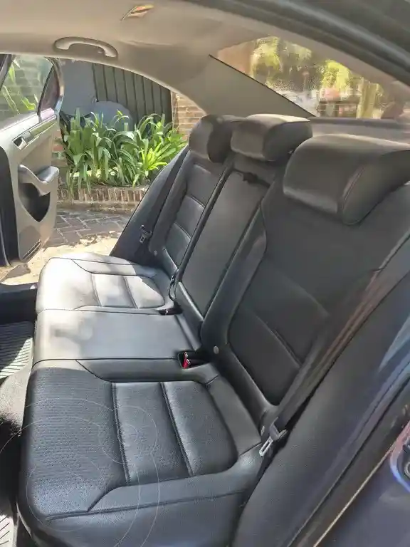Volkswagen Vento 2.5 Fsi Luxury (170Cv)  2014 - foto 5