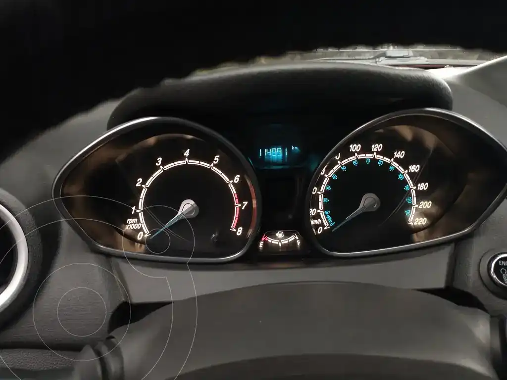 Ford Fiesta Kinetic Sedán Titanium  2014 - foto 4