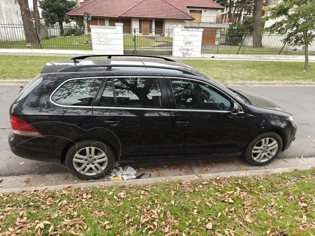 Volkswagen Vento Variant 2.5 Confort (2480 Cc) 2011 - foto 3