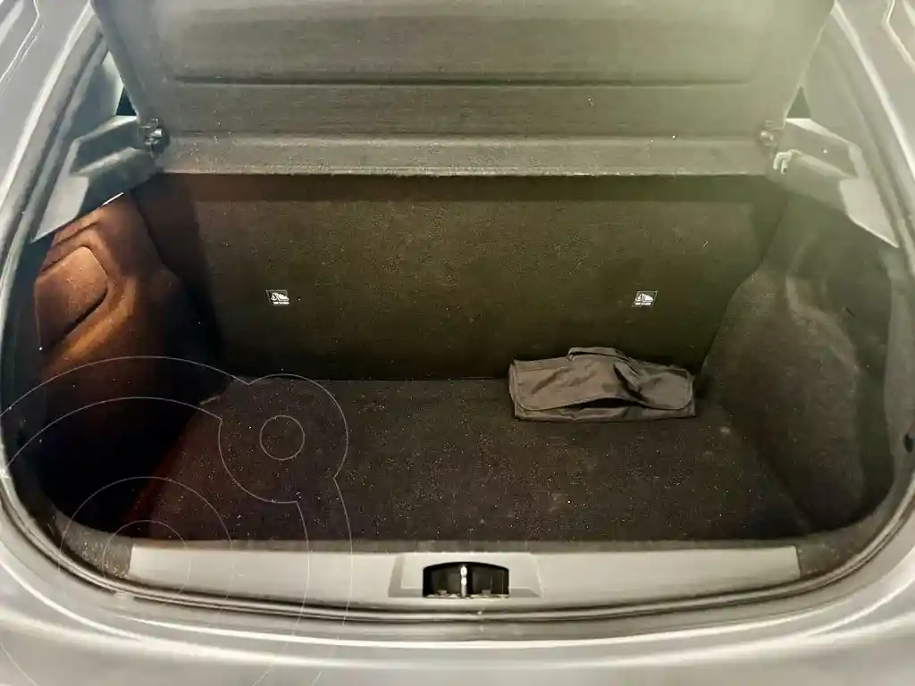 Peugeot 208 Allure 1.6 Tiptronic Pack  2022 - foto 4