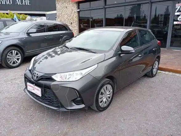 Toyota Yaris Yaris 1.5 5 Ptas Xs  2024 - foto 2