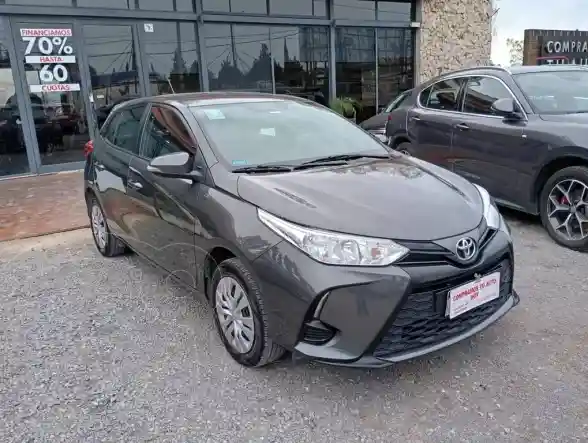 Toyota Yaris Yaris 1.5 5 Ptas Xs  2024 - foto 4