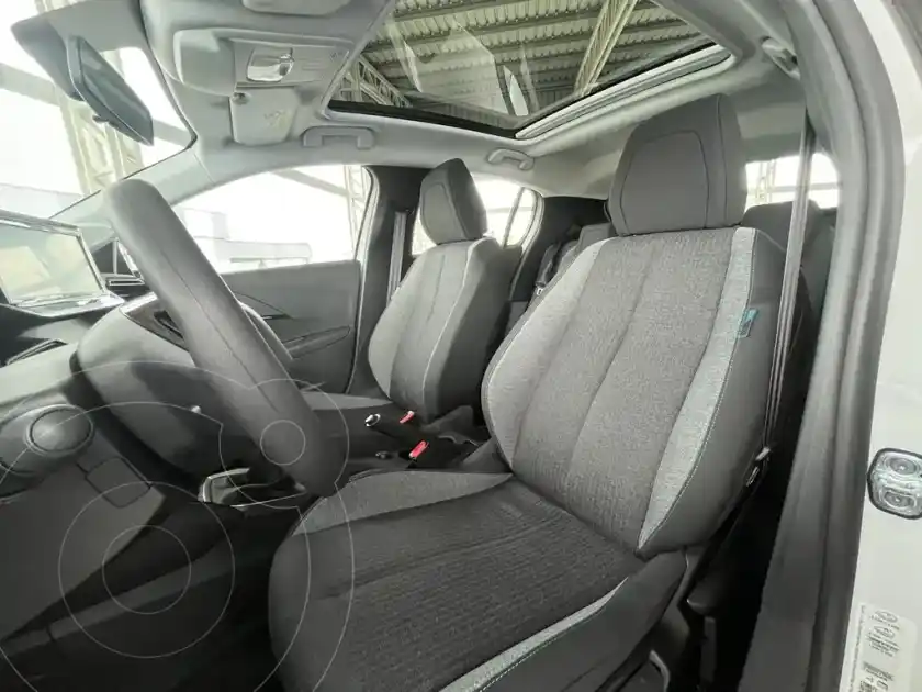 Peugeot 208 Allure Aut  2026 - foto 4
