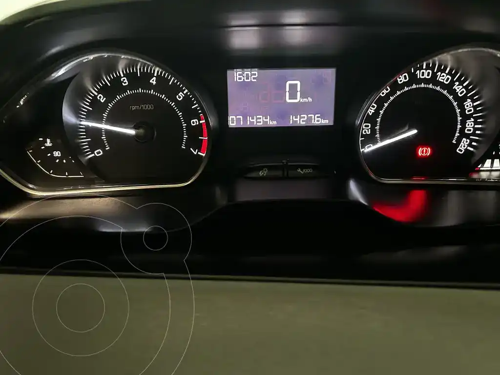 Peugeot 208 Allure 1.5  2014 - foto 5