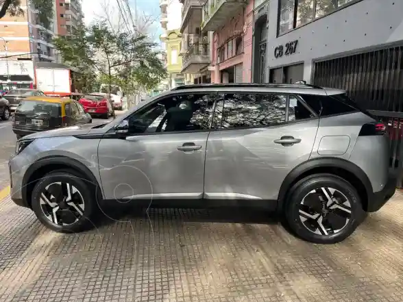 Peugeot 2008 Gt T200  2025 - foto 5