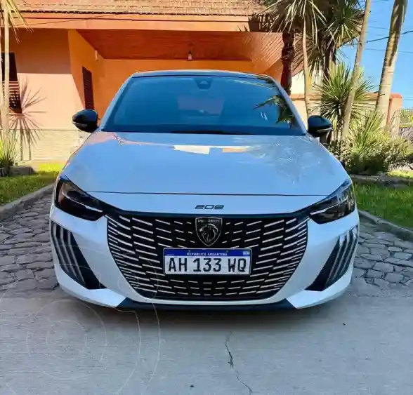 Peugeot 208 Gt T200  2025 - foto 1