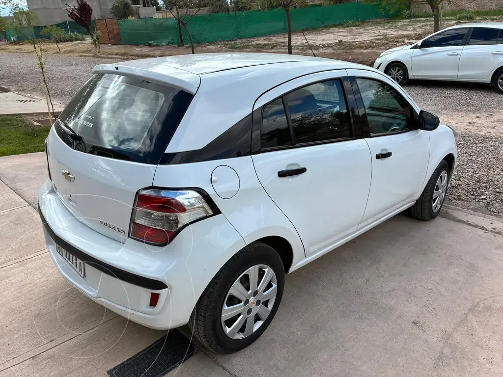 Chevrolet Agile Ls (1389 Cc) 2016 - foto 3