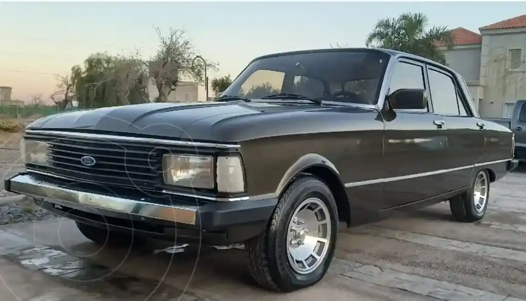 Ford Falcon 3.0L Ghia Lujo  1983 - foto 1