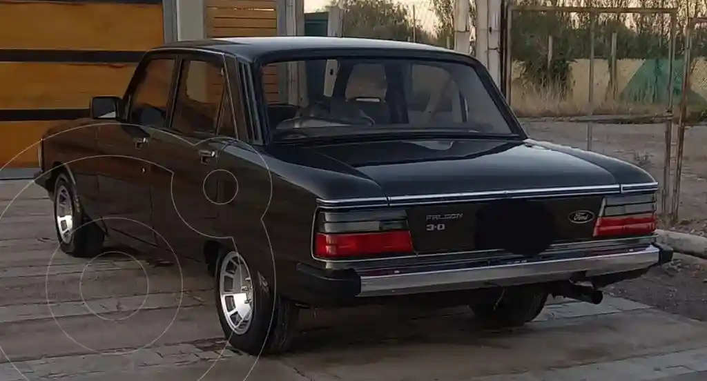 Ford Falcon 3.0L Ghia Lujo  1983 - foto 2