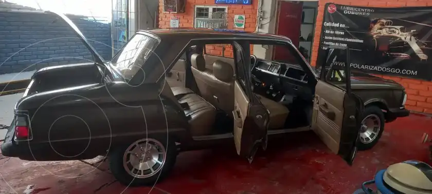 Ford Falcon 3.0L Ghia Lujo  1983 - foto 3
