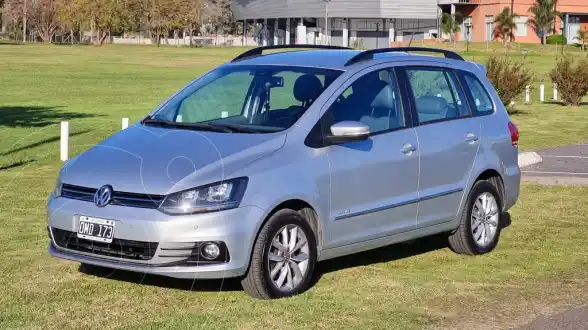 Volkswagen Suran 1.6 Highline I-Motion  2015 - foto 2