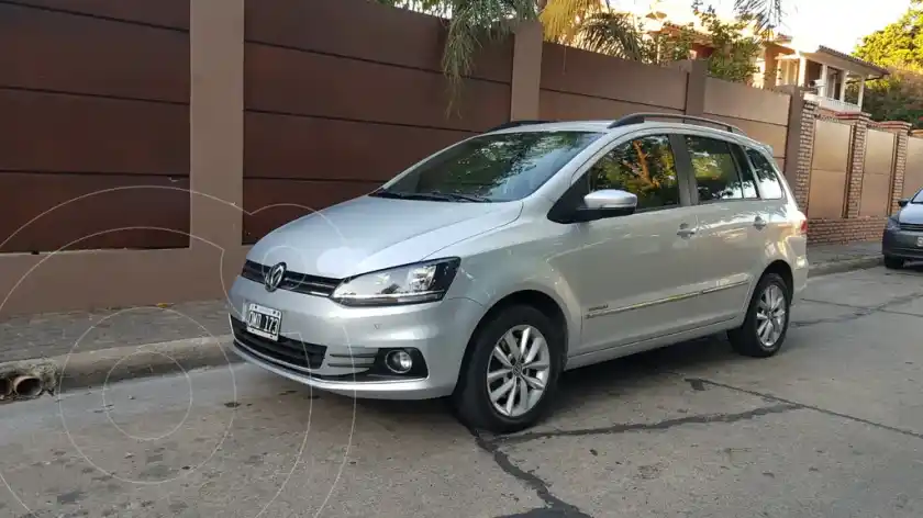Volkswagen Suran 1.6 Highline I-Motion  2015 - foto 3