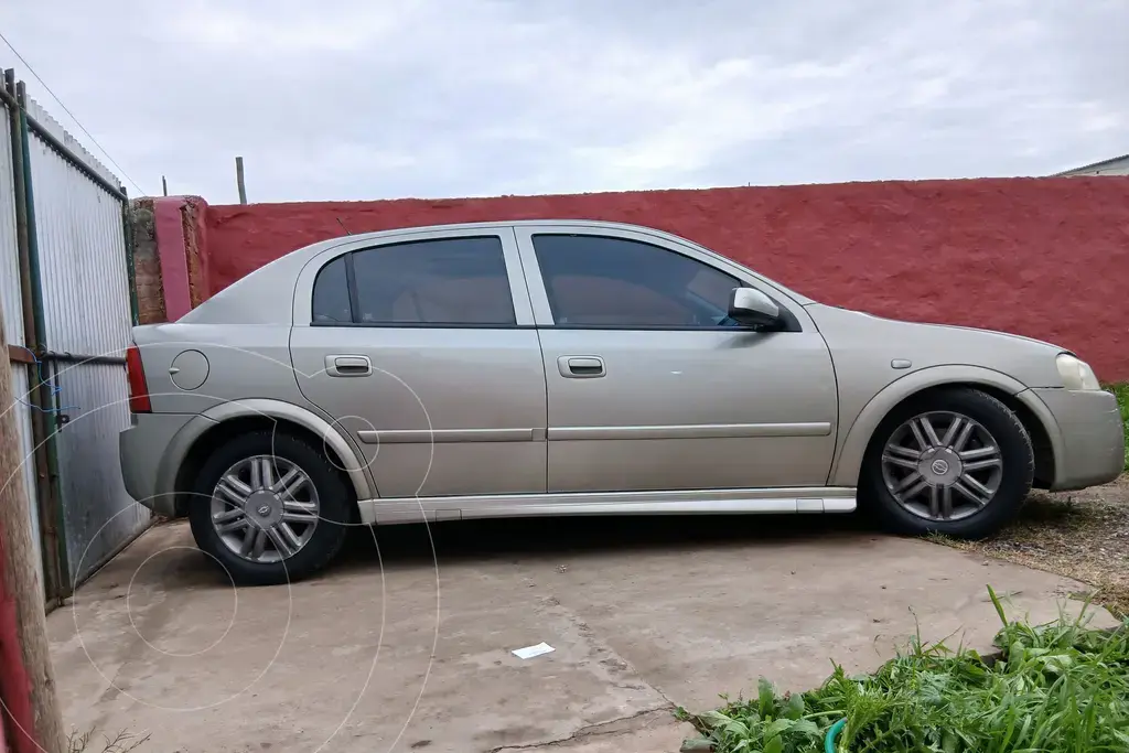 Chevrolet Astra Gl 2.0 5P (1998 Cc) 2008 - foto 5