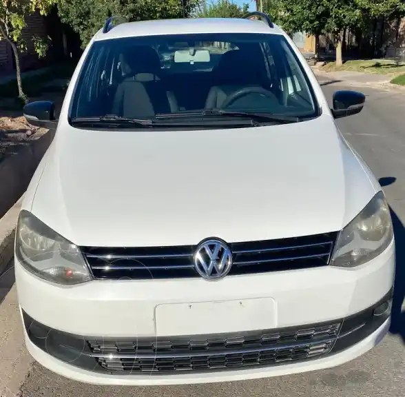 Volkswagen Suran 1.6 Trendline  2014 - foto 2