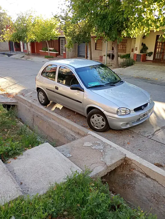Chevrolet Corsa 3P Gl Dsl (1686 Cc) 2002 - foto 5