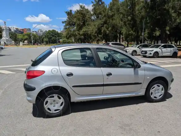 Peugeot 206 1.6 Xr Premium 5P  2003 - foto 5