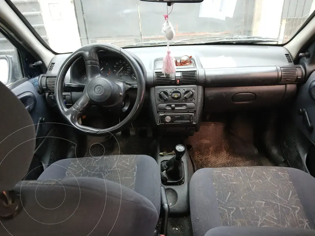 Chevrolet Corsa 4P Wind (1598 Cc) 2000 - foto 5