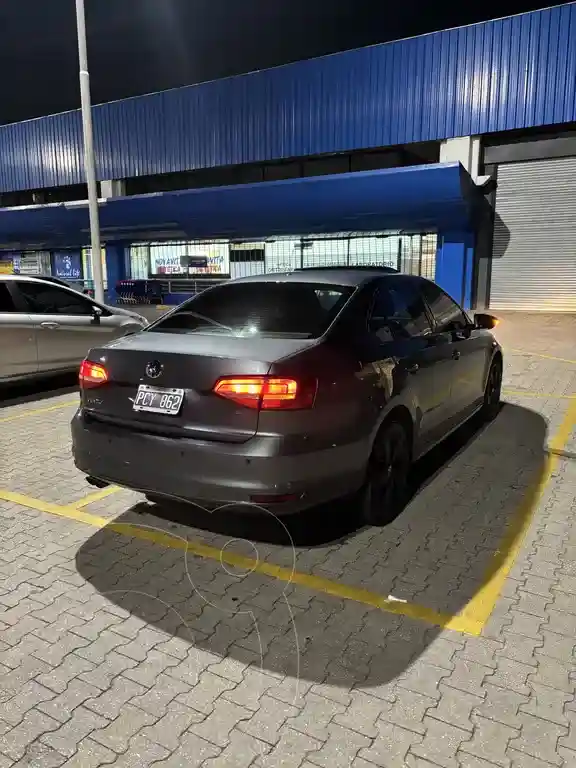 Volkswagen Vento 2.5 Fsi Advance Tiptronic (170Cv)  2015 - foto 4