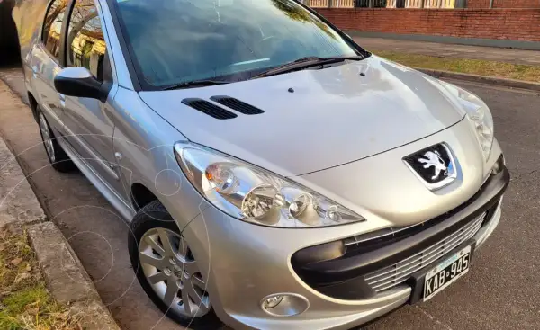 Peugeot 207 2011 - foto 1