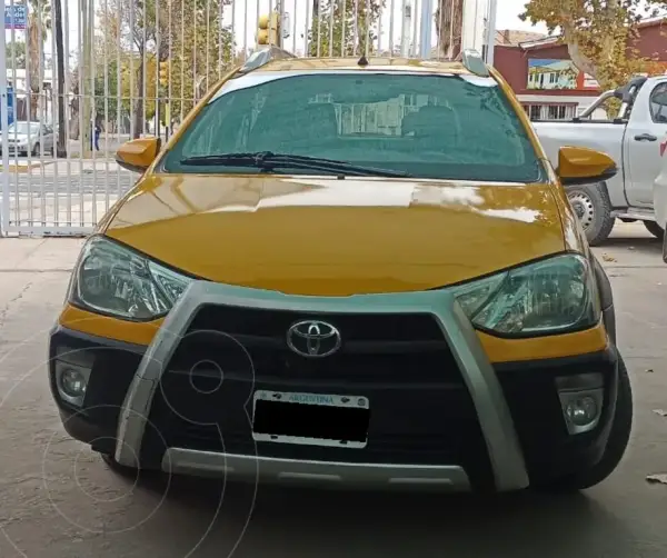 Toyota Etios 2015 - foto 1