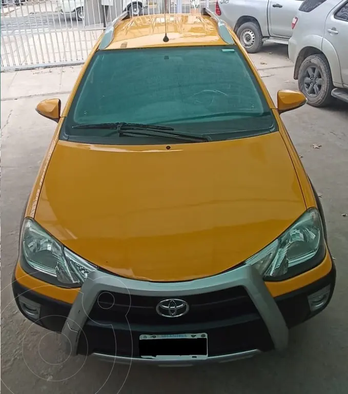 Toyota Etios Hatchback Cross 2015/2016 (1496 Cc) 2015 - foto 2