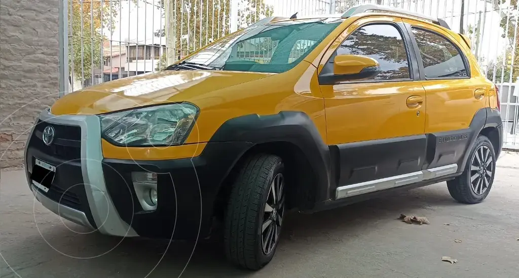 Toyota Etios Hatchback Cross 2015/2016 (1496 Cc) 2015 - foto 4