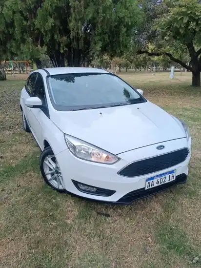Ford Focus 5P 1.6L S  2016 - foto 2