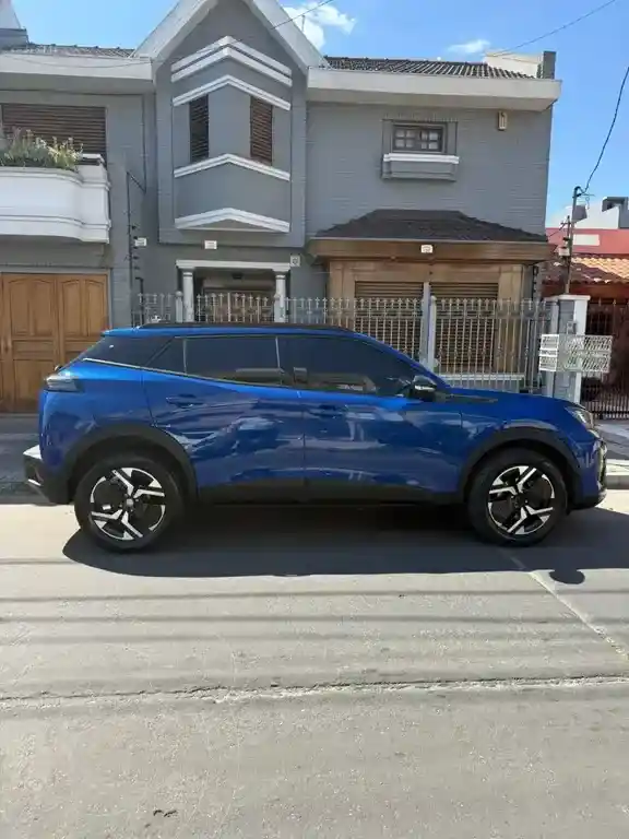 Peugeot 2008 Gt T200  2024 - foto 2