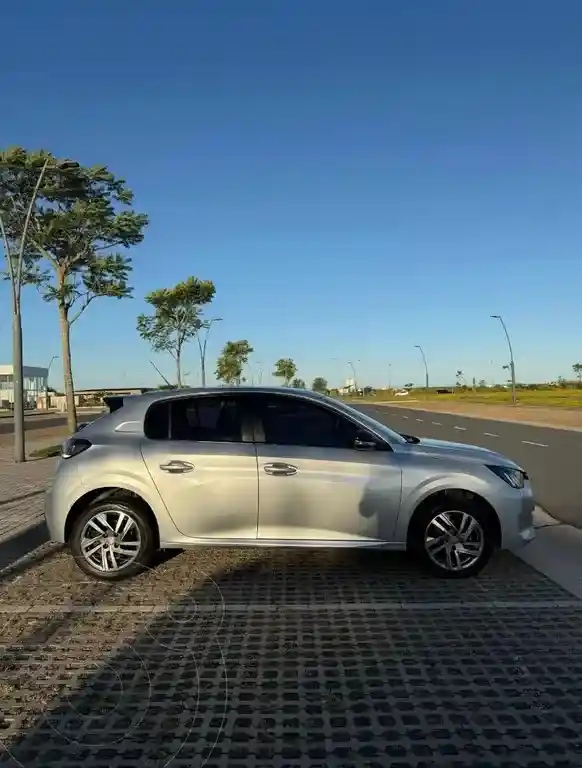 Peugeot 208 Feline 1.6 Tiptronic  2022 - foto 3