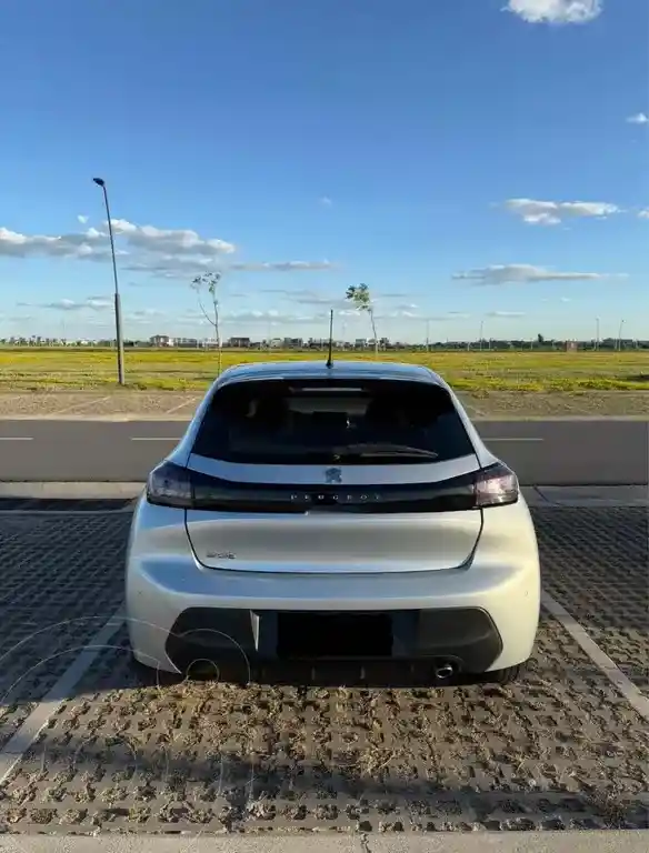 Peugeot 208 Feline 1.6 Tiptronic  2022 - foto 5