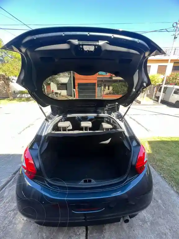 Peugeot 208 Allure 1.5  2014 - foto 5