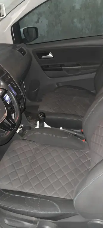 Volkswagen Suran 1.6 Highline  2018 - foto 5